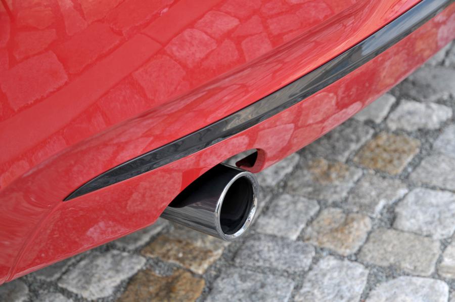  BMW 118i Sport Line 2011 года  (фото 18 из 185)